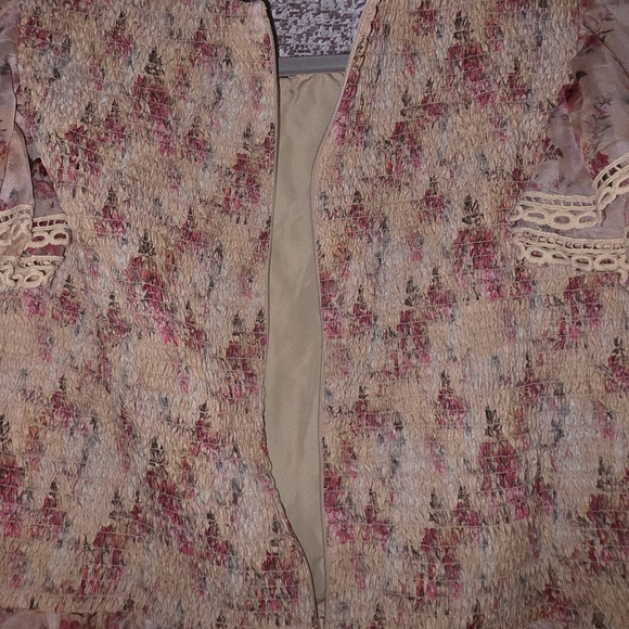 Ivy City Co Floral Lace Midi Dress - Yellow and Pink - Picture 9 of 12